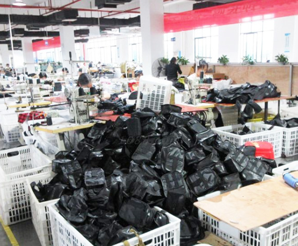 စစ်လက်နက်ပစ္စည်းစက်ရုံ ခရီးစဉ်